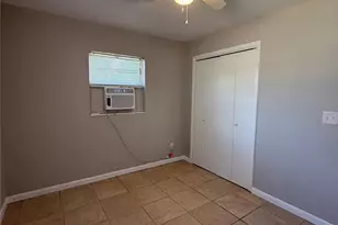 3801 SW 17th Pl, Gainesville, FL 32607 - Photo 15