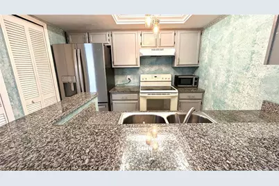 5855 SW 8th Place, Gainesville, FL 32607 - Photo 11