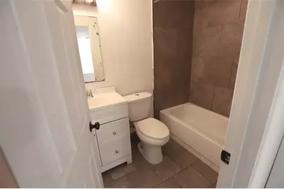 914 SW 8th Avenue #19, Gainesville, FL 32601 - Photo 7