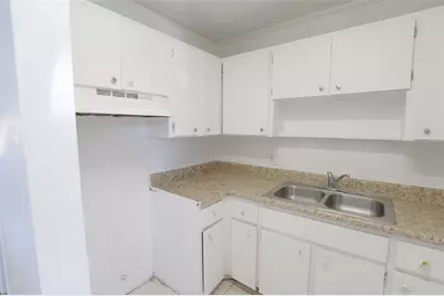 914 SW 8th Avenue #19, Gainesville, FL 32601 - Photo 5