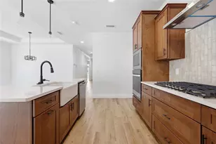 6710 SW 10th Ln, Gainesville, FL 32607 - Photo 7