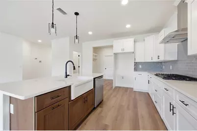 1049 SW 67th Way, Gainesville, FL 32607 - Photo 5