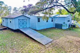 129 Crystal Lake Dr, Melrose, FL 32666 - Photo 37