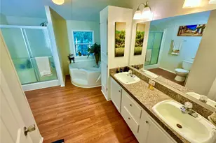 129 Crystal Lake Dr, Melrose, FL 32666 - Photo 27