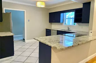 2219 NW 17th Ave, Gainesville, FL 32605 - Photo 5