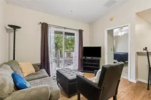 6075 Maggies Cir, Jacksonville, FL 32244 - Photo 3