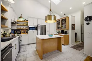 5027 SW 9th Ln, Gainesville, FL 32607 - Photo 9