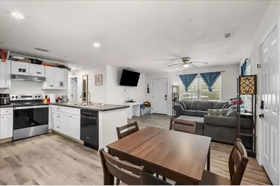 517 E Main Street, Bronson, FL 32621 - Photo 7