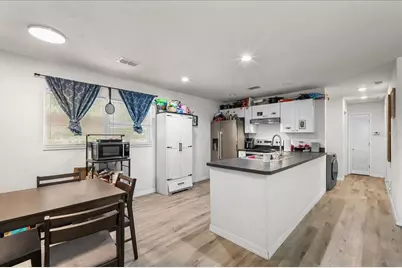 517 E Main Street, Bronson, FL 32621 - Photo 11