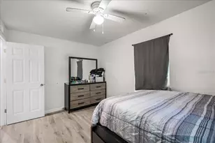 517 E Main St, Bronson, FL 32621 - Photo 15