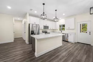 332 SE 3rd Ave, Melrose, FL 32666 - Photo 11
