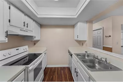 5701 SW 10th Place, Gainesville, FL 32607 - Photo 11