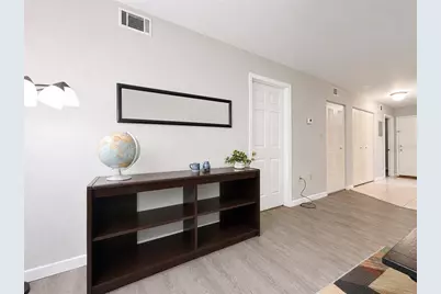 81 SE 16th Avenue #D101, Gainesville, FL 32601 - Photo 3