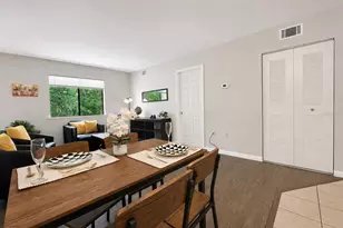 81 SE 16th Ave, Gainesville, FL 32601 - Photo 11
