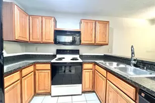 81 SE 16th Ave, Gainesville, FL 32601 - Photo 11