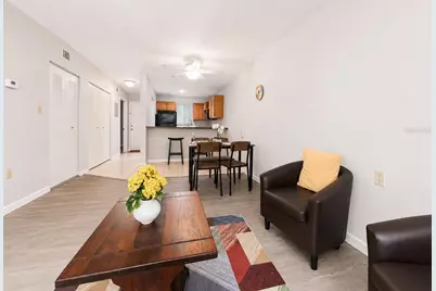 81 SE 16th Avenue #D101, Gainesville, FL 32601 - Photo 5