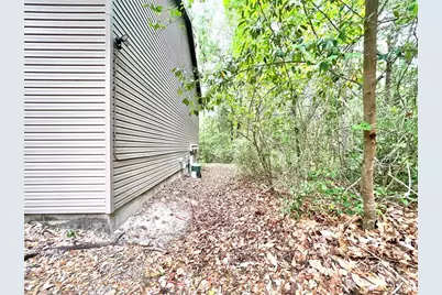 81 SE 16th Avenue #D101, Gainesville, FL 32601 - Photo 23