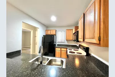 81 SE 16th Avenue #D101, Gainesville, FL 32601 - Photo 9