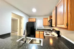 81 SE 16th Ave, Gainesville, FL 32601 - Photo 9