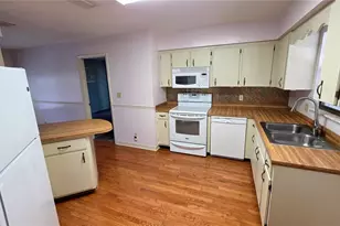 3886 NW 86th Blvd, Gainesville, FL 32653 - Photo 3