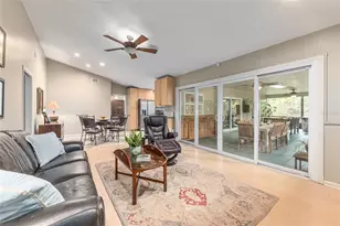 2725 NW 38th St, Gainesville, FL 32605 - Photo 17