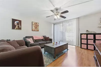 603 SW 75th Street #104, Gainesville, FL 32607 - Photo 5