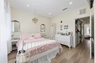 621 SW 10th St, Gainesville, FL 32601 - Photo 21