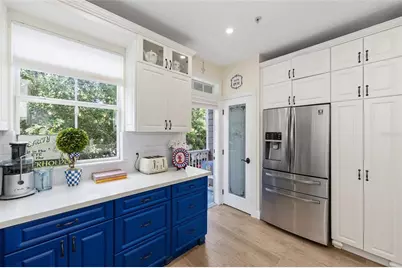 621 SW 10th Street #201, Gainesville, FL 32601 - Photo 15