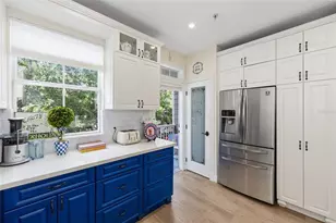 621 SW 10th St, Gainesville, FL 32601 - Photo 15