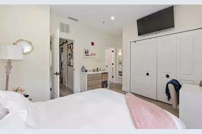 621 SW 10th Street #201, Gainesville, FL 32601 - Photo 27