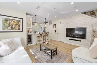 621 SW 10th Street #201, Gainesville, FL 32601 - Photo 9