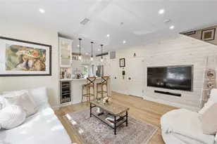 621 SW 10th St, Gainesville, FL 32601 - Photo 9