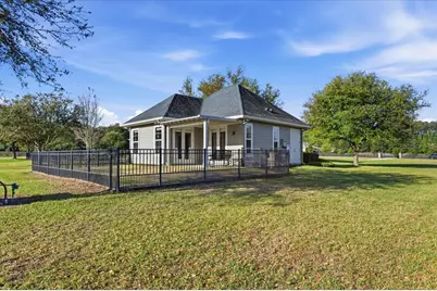 10401 NW 153rd Terrace, Alachua, FL 32615 - Photo 15