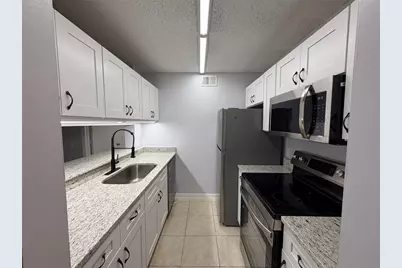 3921 SW 34th Street #301, Gainesville, FL 32608 - Photo 3