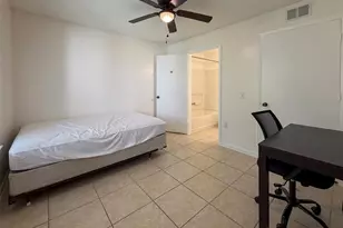 3921 SW 34th St, Gainesville, FL 32608 - Photo 23