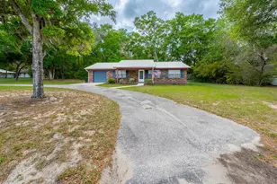102 Swans Nest Cir, Melrose, FL 32666 - Photo 1