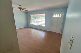 23 NE 6th St, Chiefland, FL 32626 - Photo 9