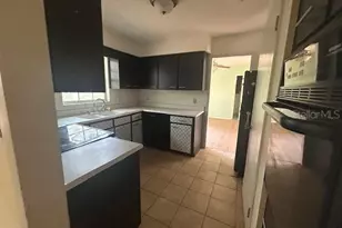 23 NE 6th St, Chiefland, FL 32626 - Photo 5