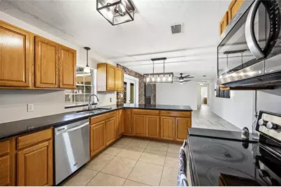 3900 NW 37th Place, Gainesville, FL 32606 - Photo 3