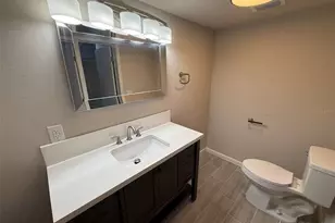 2232 SE 8th Pl, Gainesville, FL 32641 - Photo 17