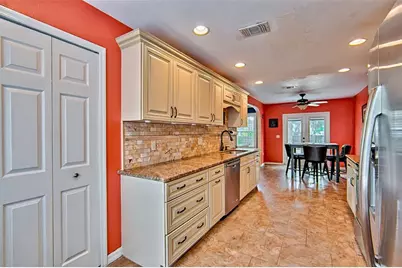 533 NW 39th Drive, Gainesville, FL 32607 - Photo 15