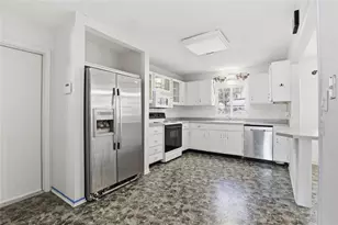 4006 NW 36th Ter, Gainesville, FL 32605 - Photo 3