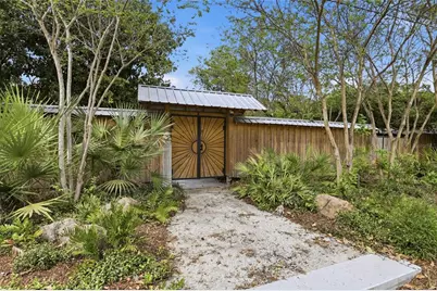 1716 NW 12th Road, Gainesville, FL 32605 - Photo 11