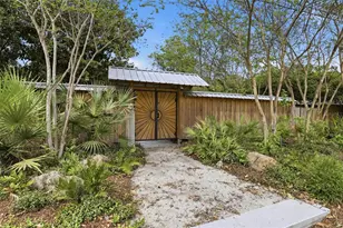 1716 NW 12th Rd, Gainesville, FL 32605 - Photo 11