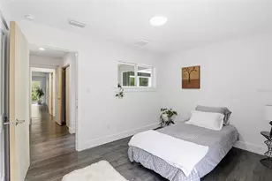 1716 NW 12th Rd, Gainesville, FL 32605 - Photo 37