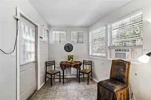 1203 NW 12th Ave, Gainesville, FL 32601 - Photo 11