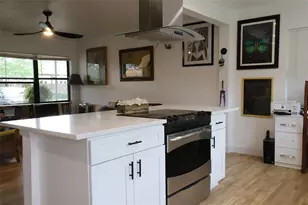 1002 NE 19th Pl, Gainesville, FL 32609 - Photo 15