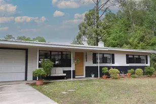 1002 NE 19th Pl, Gainesville, FL 32609 - Photo 9