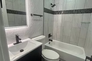 1111 SE 6th Ave, Gainesville, FL 32601 - Photo 11