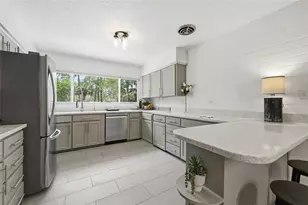 616 SW 21st Ave, Gainesville, FL 32601 - Photo 7